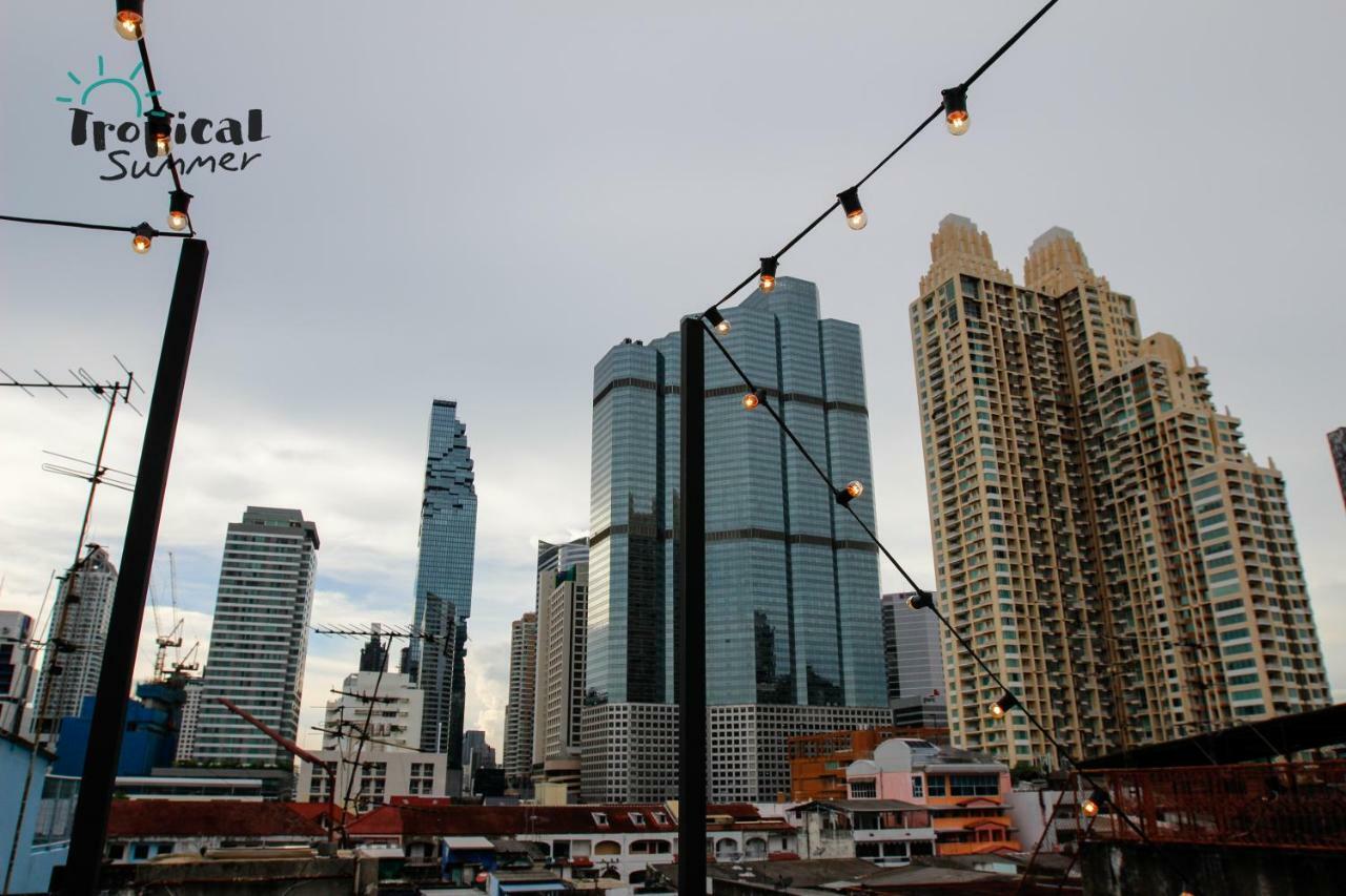 Tropical Summer Hostel Bangkok Ngoại thất bức ảnh